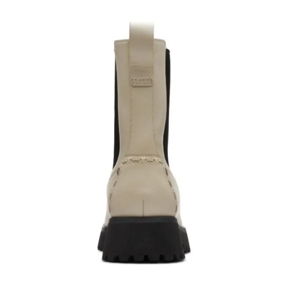 Clarks Stayso Rise Womens Ivory Leather Slip On Chelsea Boots Size: 8 NIB